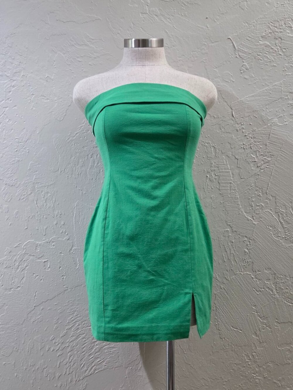 Green Strapless Fold-Over Mini Dress‎